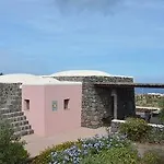 Dammusi & Relax Tatil Evi