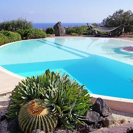 Holiday home Dammusi & Relax