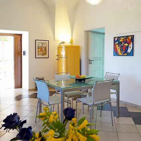 Dammusi & Relax Feriehus Pantelleria